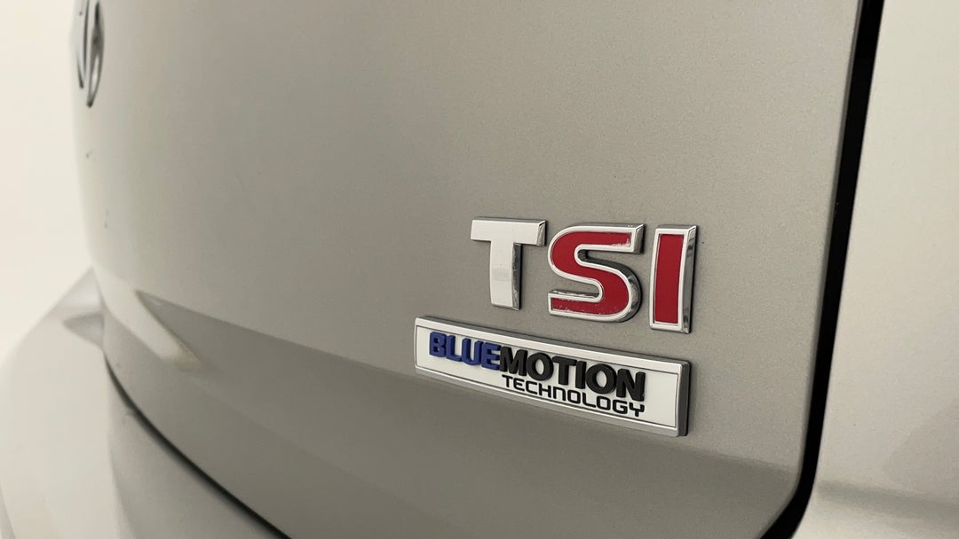 2015 Volkswagen Golf 110 Tsi Highline, Automatic, 131601 km, Badge (Boot Right Side)