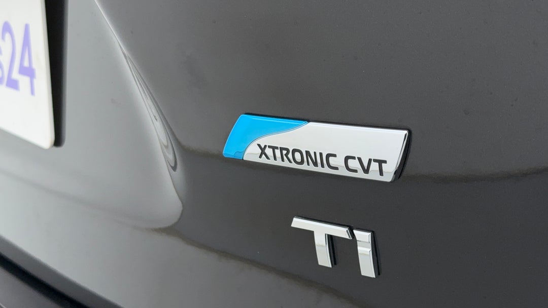 Badge (Boot Right Side)