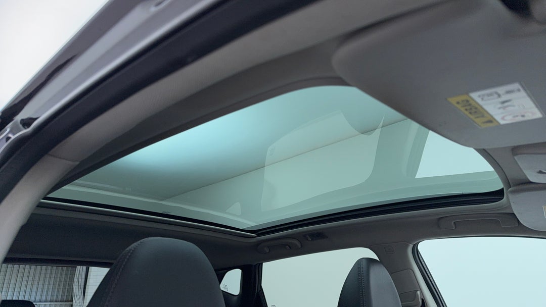 Interior Sunroof/Moonroof