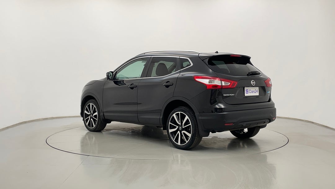 Left Back Diagonal (45- Degree) View