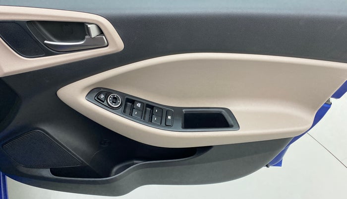 2016 Hyundai Elite i20 SPORTZ 1.2, Petrol, Manual, 27,881 km, Driver Side Door Panels Control