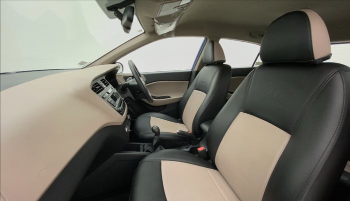 2016 Hyundai Elite i20 SPORTZ 1.2, Petrol, Manual, 27,881 km, Right Side Front Door Cabin