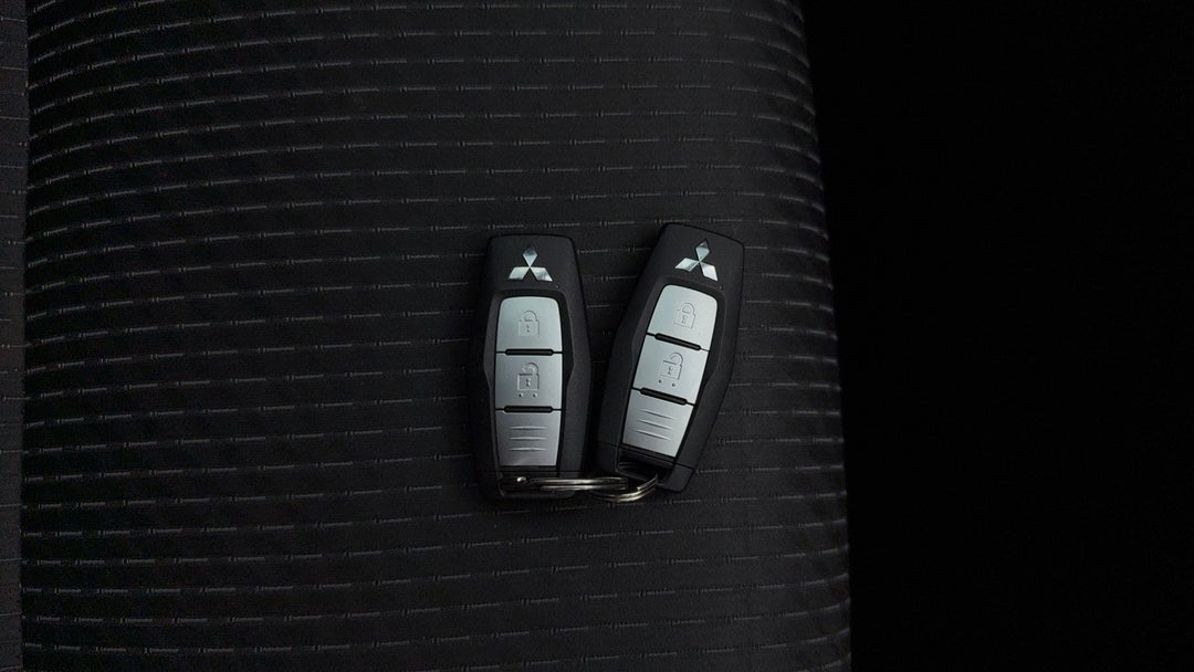 2021 Mitsubishi Outlander Es 7 Seat (AWD), Automatic, 38320 km, Key Close-up