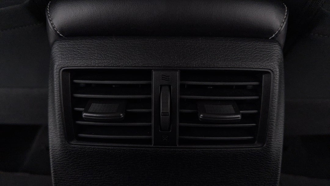 2021 Mitsubishi Outlander Es 7 Seat (AWD), Automatic, 38320 km, Rear A/C Vent