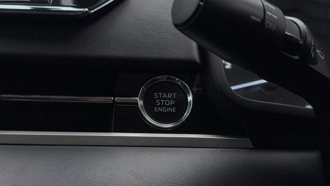 2021 Mitsubishi Outlander Es 7 Seat (AWD), Automatic, 38320 km, Keyless / Button Start