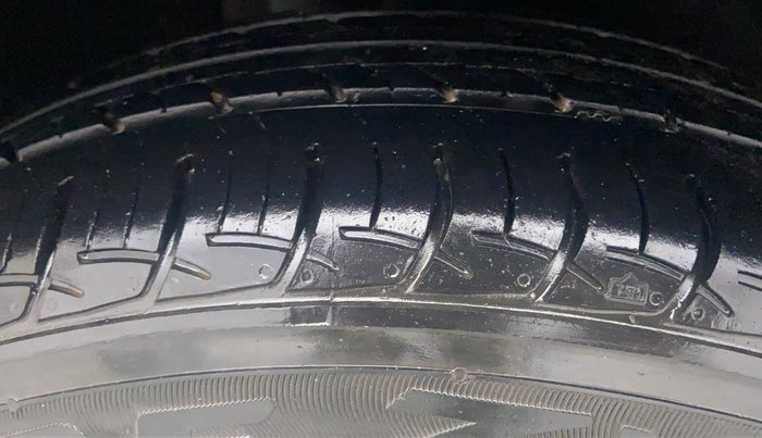2018 Maruti Baleno DELTA 1.2 K12, Petrol, Manual, 19,044 km, Right Front Tyre Tread