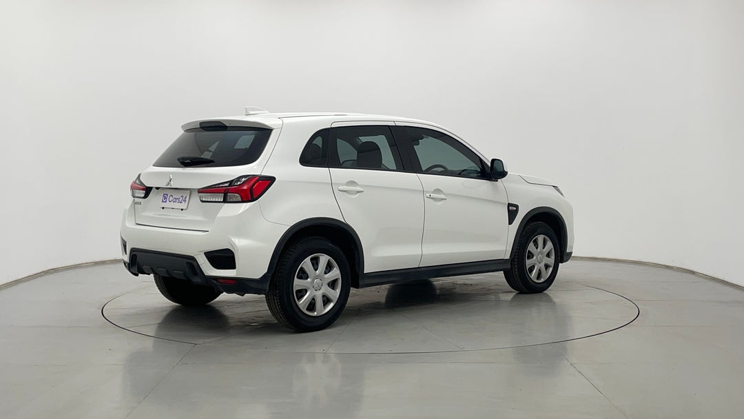 Right Back Diagonal (45- Degree) View