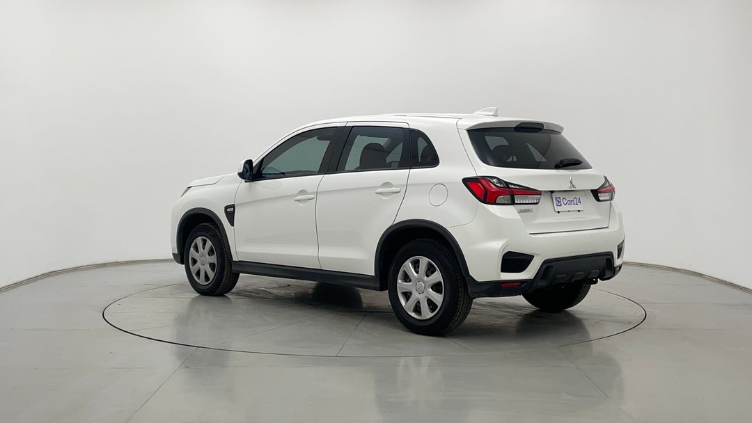 Left Back Diagonal (45- Degree) View