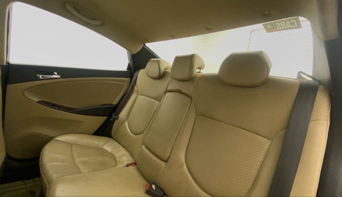 2012 Hyundai Verna FLUIDIC 1.6 CRDI SX AT, Diesel, Automatic, 78,769 km, Right Side Rear Door Cabin