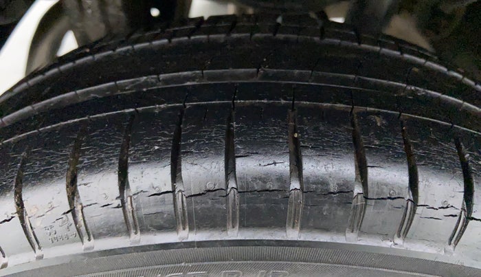 2007 Maruti Zen Estilo LXI, Petrol, Manual, 76,651 km, Right Rear Tyre Tread