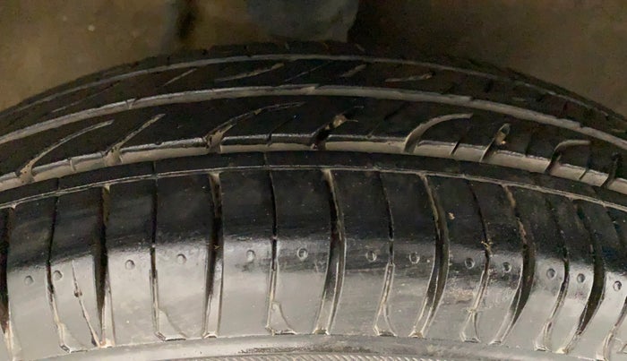 2015 Maruti Alto 800 LXI, Petrol, Manual, 59,122 km, Right Front Tyre Tread
