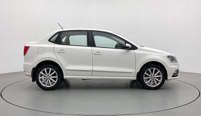 2017 Volkswagen Ameo HIGHLINE1.2L PLUS 16 ALLOY, Petrol, Manual, 33,204 km, Right Side View