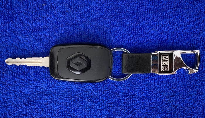 2019 Renault TRIBER 1.0 RXL PETROL, Petrol, Manual, 54,230 km, Key Close Up