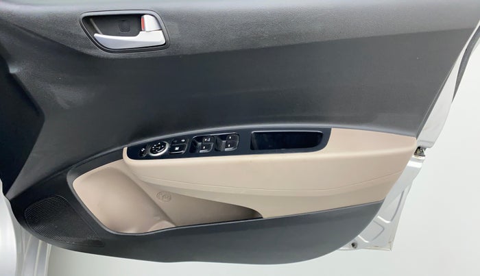 2017 Hyundai Grand i10 Sportz(O) 1.2 MT, Petrol, Manual, 65,310 km, Driver Side Door Panels Control