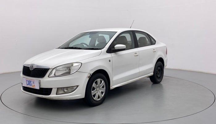 2013 Skoda Rapid AMBITION 1.6 TDI CR MT PLUS, Diesel, Manual, 1,23,087 km, Left Front Diagonal