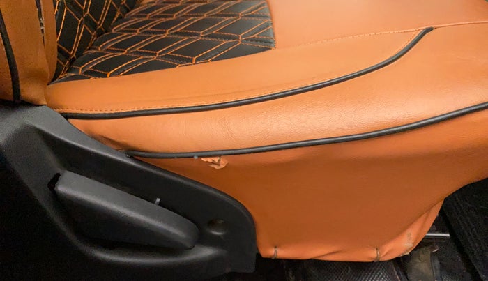 2018 Datsun Go T (O), Petrol, Manual, 60,853 km, Driver Side Adjustment Panel