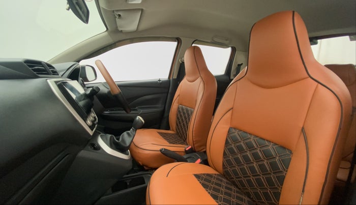 2018 Datsun Go T (O), Petrol, Manual, 60,853 km, Right Side Front Door Cabin