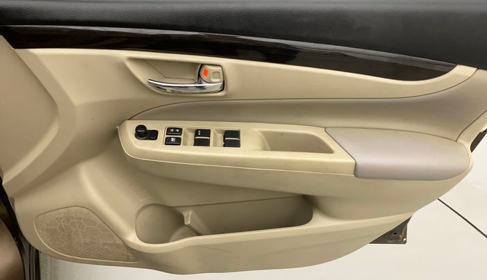 2017 Maruti Ciaz ZETA 1.4  AT PETROL, Petrol, Automatic, 92,842 km, Driver Side Door Panels Control