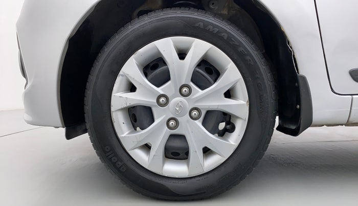 2016 Hyundai Grand i10 SPORTZ 1.2 KAPPA VTVT, Petrol, Manual, 24,095 km, Left Front Wheel