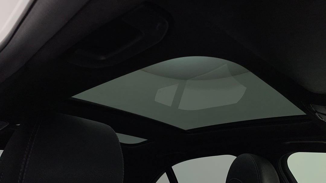 Interior Sunroof/Moonroof