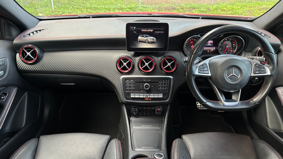 2017 Mercedes-benz A250 Sport 4matic, Automatic, 92922 km, Dashboard View