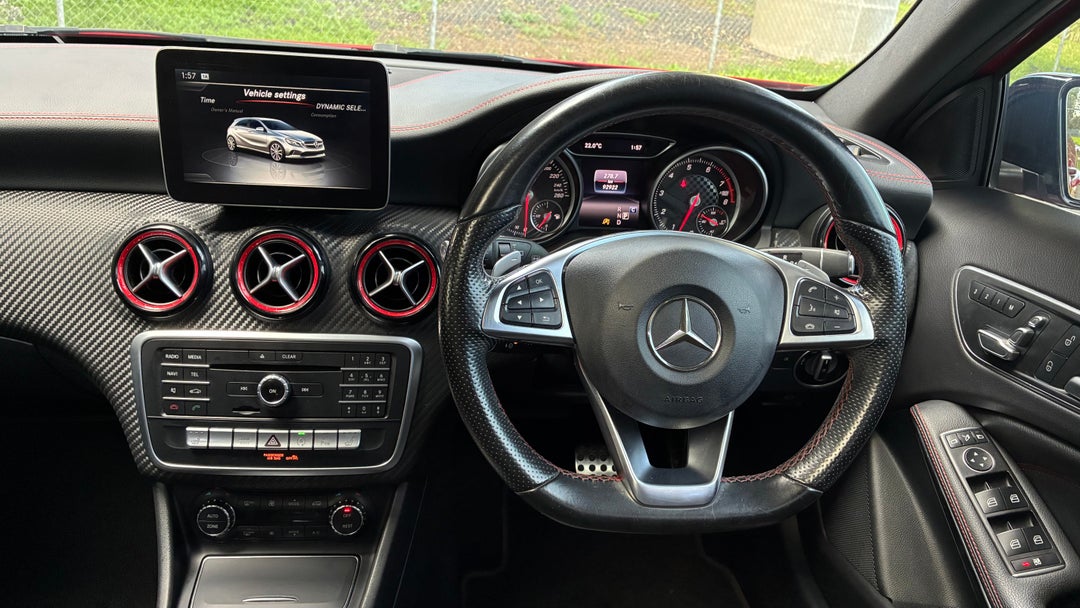 2017 Mercedes-benz A250 Sport 4matic, Automatic, 92922 km, Center Console