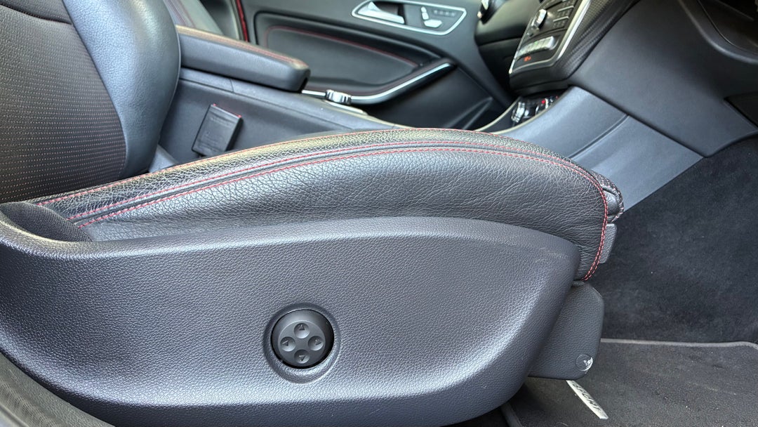 2017 Mercedes-benz A250 Sport 4matic, Automatic, 92922 km, Drivers Side Adjustment Panel