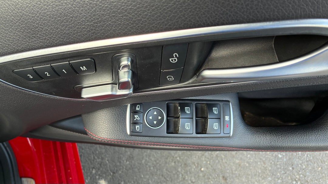 2017 Mercedes-benz A250 Sport 4matic, Automatic, 92922 km, Drivers Side Door Panel Controls