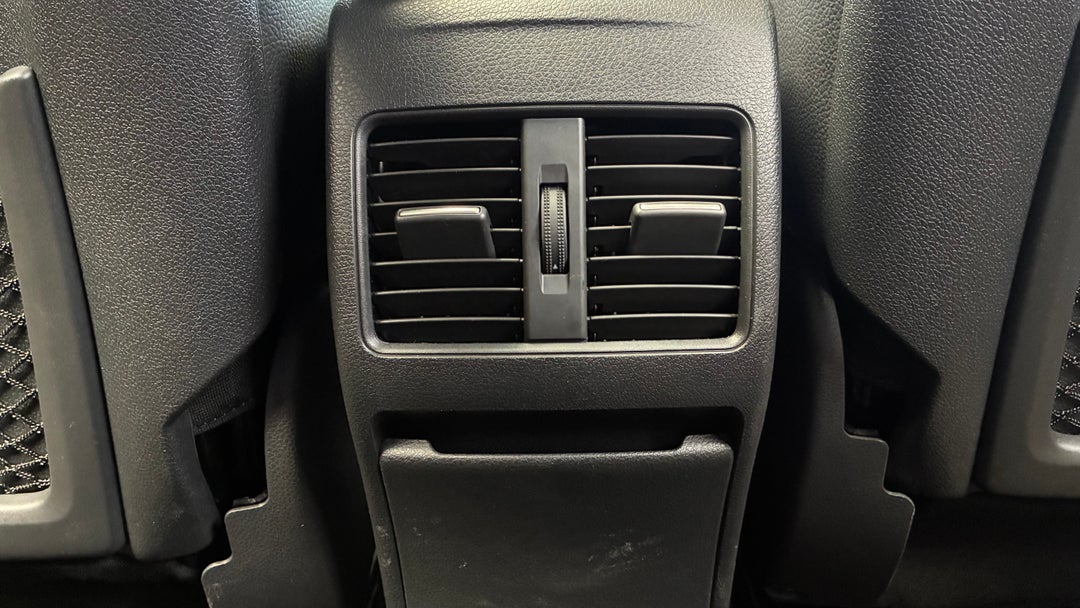 2017 Mercedes-benz A250 Sport 4matic, Automatic, 92922 km, Rear A/C Vent