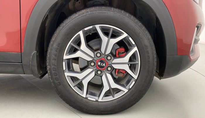 2019 KIA SELTOS GTX 1.4 GDI AT PETROL, Petrol, Automatic, 30,513 km, Right Front Wheel