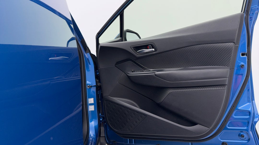 2017 Toyota C-HR (2wd), Automatic, 102501 km, Speaker View