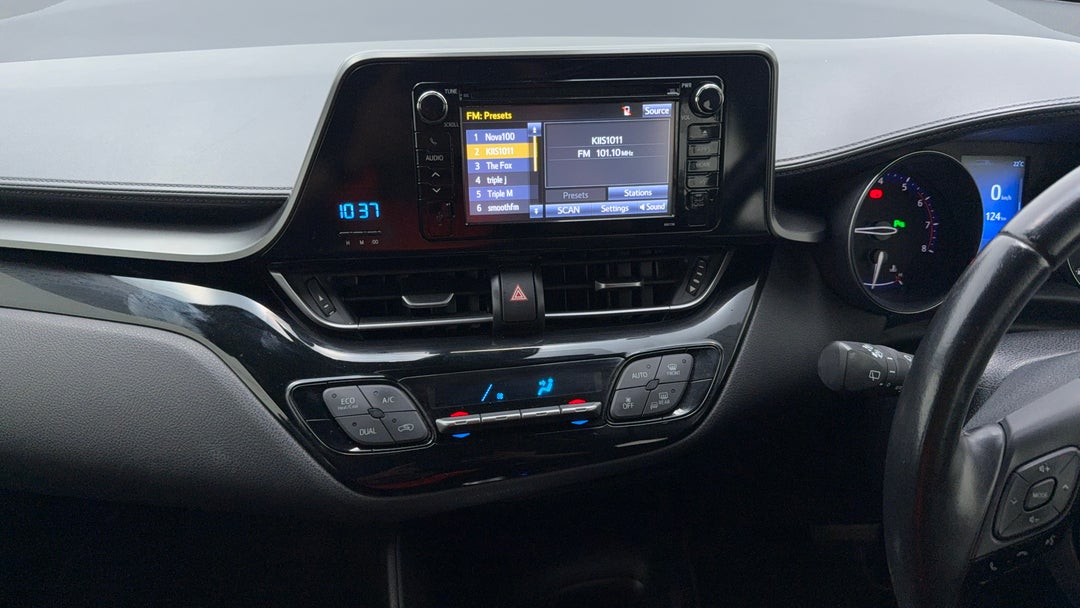 2017 Toyota C-HR (2wd), Automatic, 102501 km, Center Console