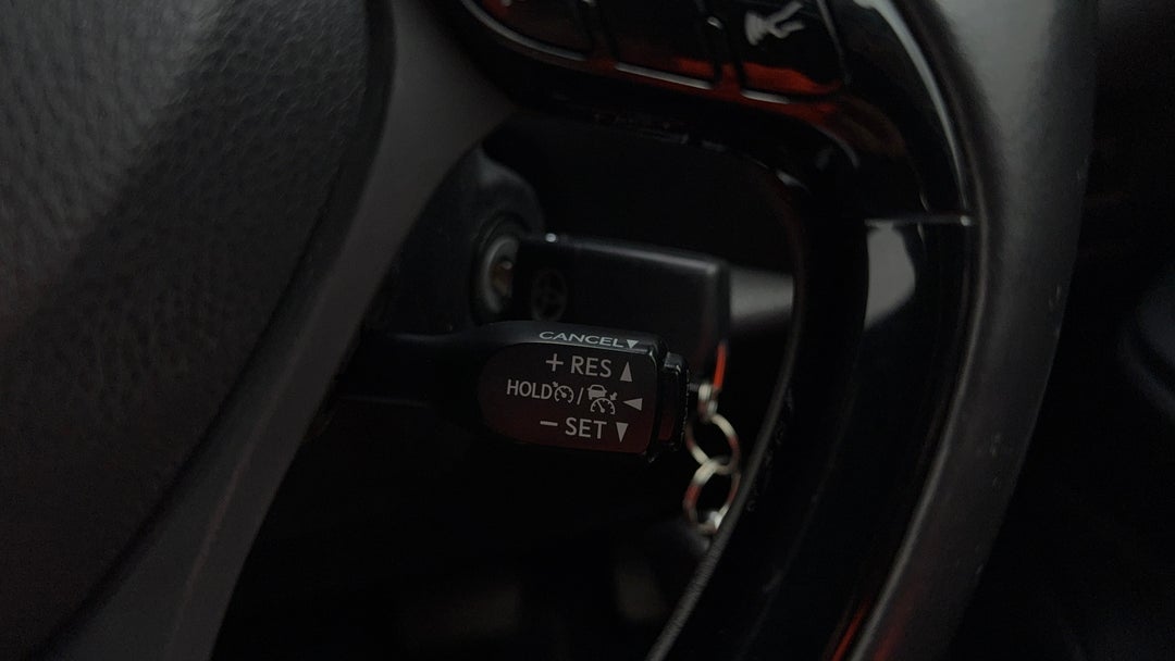 2017 Toyota C-HR (2wd), Automatic, 102501 km, Cruise Control