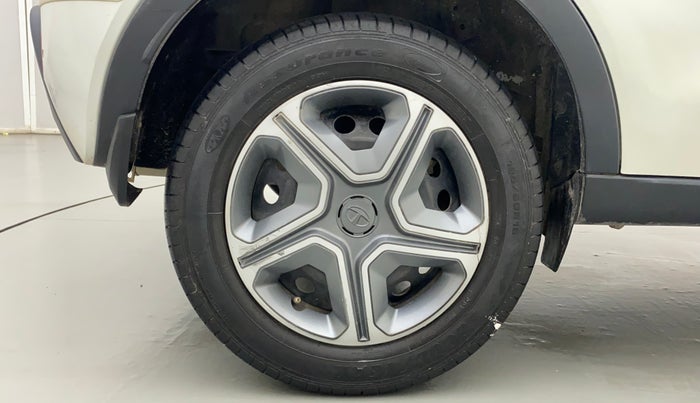 2018 Tata NEXON XM DIESEL, Diesel, Manual, 37,384 km, Right Rear Wheel