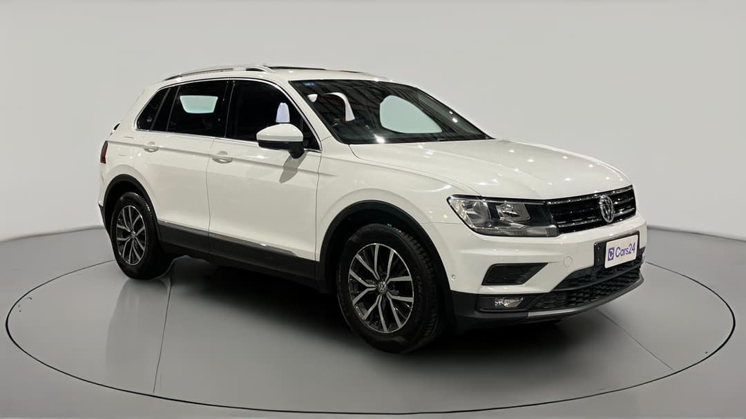 2018 Volkswagen Tiguan 110 Tsi Comfortline, Automatic, 78867 km, Right Front Diagonal (45- Degree) View