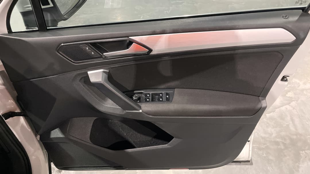 2018 Volkswagen Tiguan 110 Tsi Comfortline, Automatic, 78867 km, Speaker View