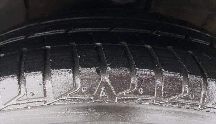2014 Hyundai Xcent SX 1.2 OPT, Petrol, Manual, 91,329 km, Left Front Tyre Tread