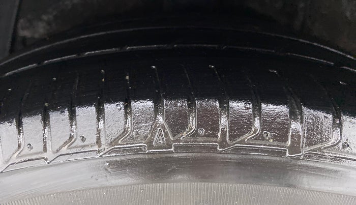 2014 Hyundai Xcent SX 1.2 OPT, Petrol, Manual, 91,329 km, Right Rear Tyre Tread