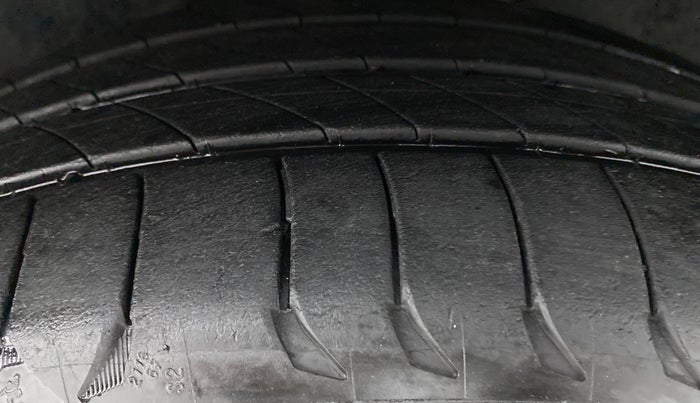 2017 Skoda Octavia 1.8 TSI STYLE AT, Petrol, Automatic, 49,573 km, Left Front Tyre Tread