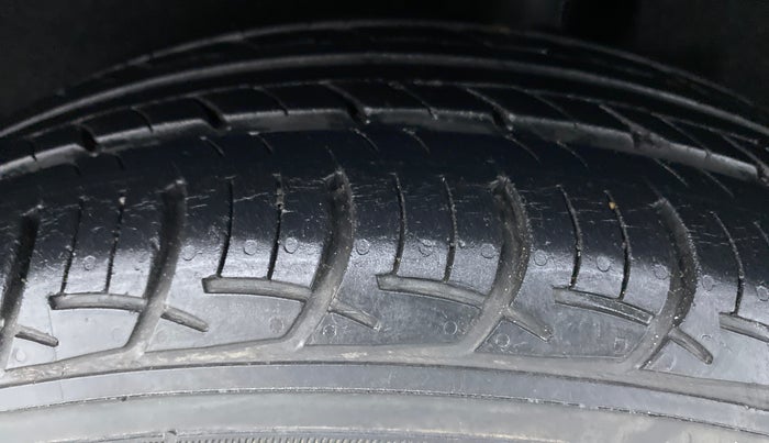 2018 Maruti Baleno DELTA 1.2 K12, Petrol, Manual, 24,749 km, Left Rear Tyre Tread