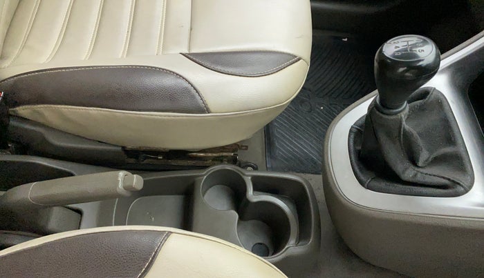 2014 Hyundai i10 SPORTZ 1.1 IRDE2, Petrol, Manual, 45,857 km, Gear Lever