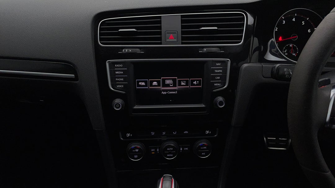 2016 Volkswagen Golf Gti 40 Years, Automatic, 117625 km, Center Console