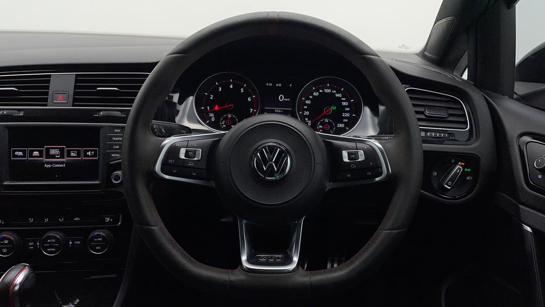 2016 Volkswagen Golf Gti 40 Years, Automatic, 117625 km, Steering Wheel Close-up