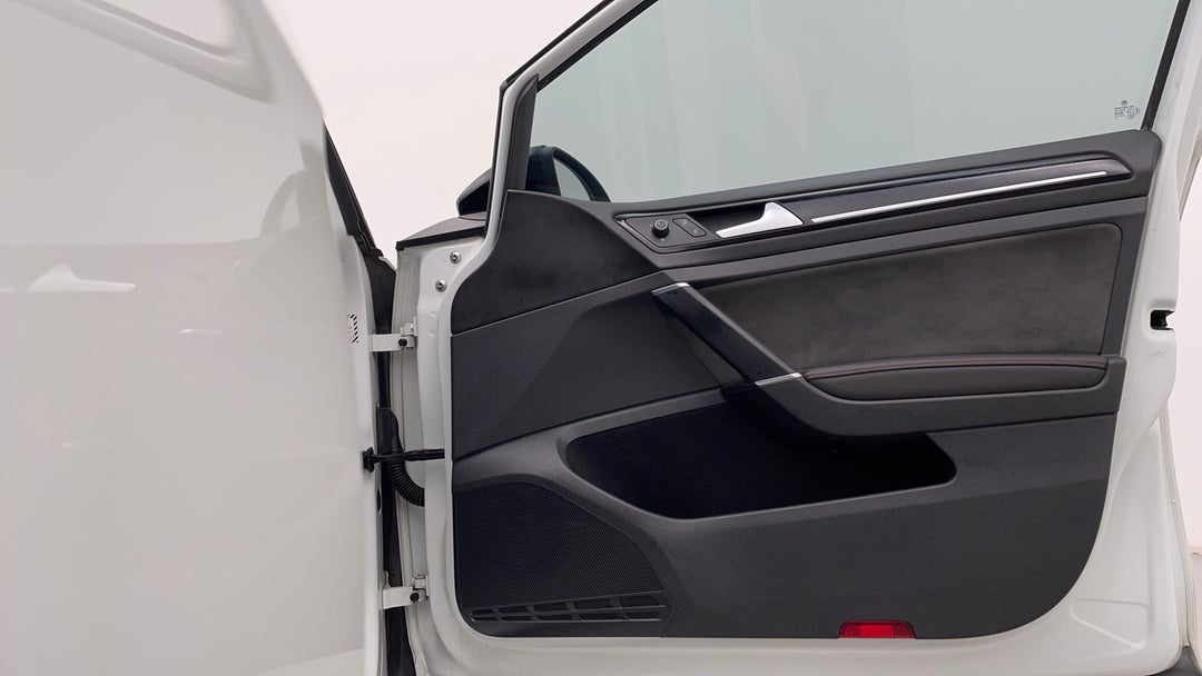 2016 Volkswagen Golf Gti 40 Years, Automatic, 117625 km, Speaker View