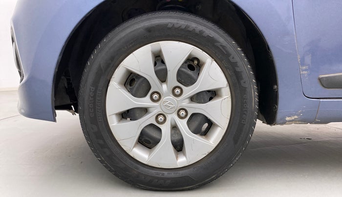 2015 Hyundai Xcent S 1.2, Petrol, Manual, 1,11,396 km, Left Front Wheel