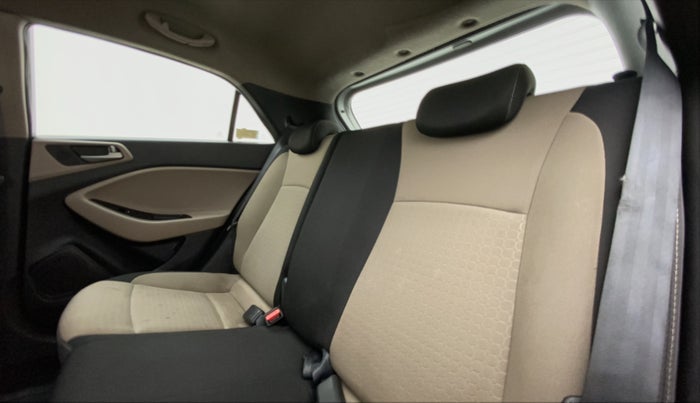 2015 Hyundai Elite i20 ASTA 1.4 CRDI, Diesel, Manual, 58,447 km, Right Side Rear Door Cabin