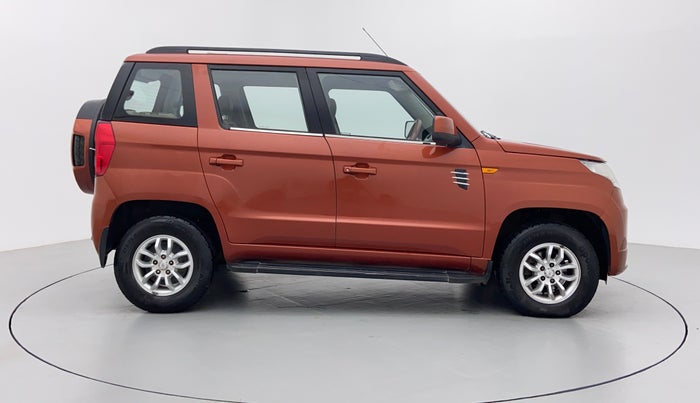 2017 Mahindra TUV300 T8 AT, Diesel, Automatic, 35,373 km, Right Side View