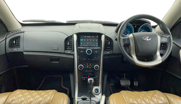 2020 Mahindra XUV500 W11 (O) AT, Diesel, Automatic, 81,415 km, Dashboard