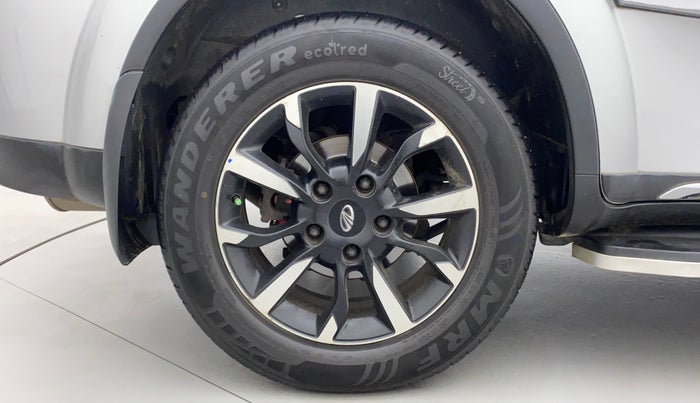 2020 Mahindra XUV500 W11 (O) AT, Diesel, Automatic, 81,152 km, Right Rear Wheel