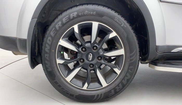 2020 Mahindra XUV500 W11 (O) AT, Diesel, Automatic, 81,415 km, Right Rear Wheel